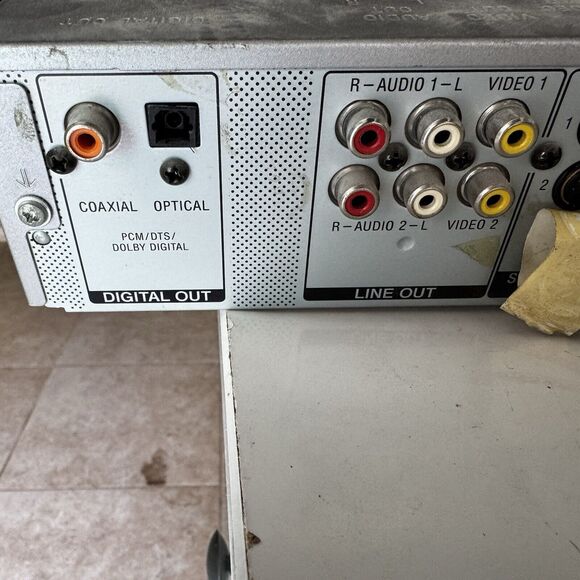 Sony Energy Star Progressive 12bit 54MHz Scan Player Dolby CD/DVD Player - Picture 6 of 9